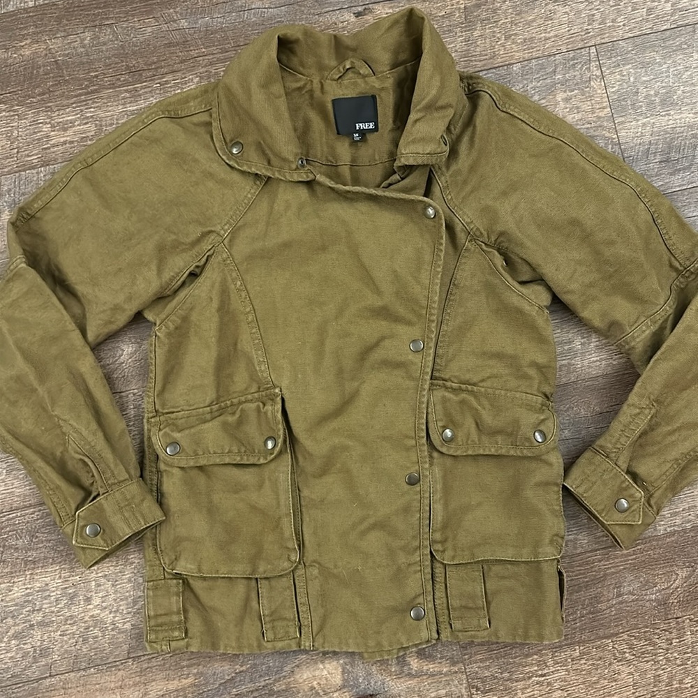 Aritzia Wilfred Free Jacket
